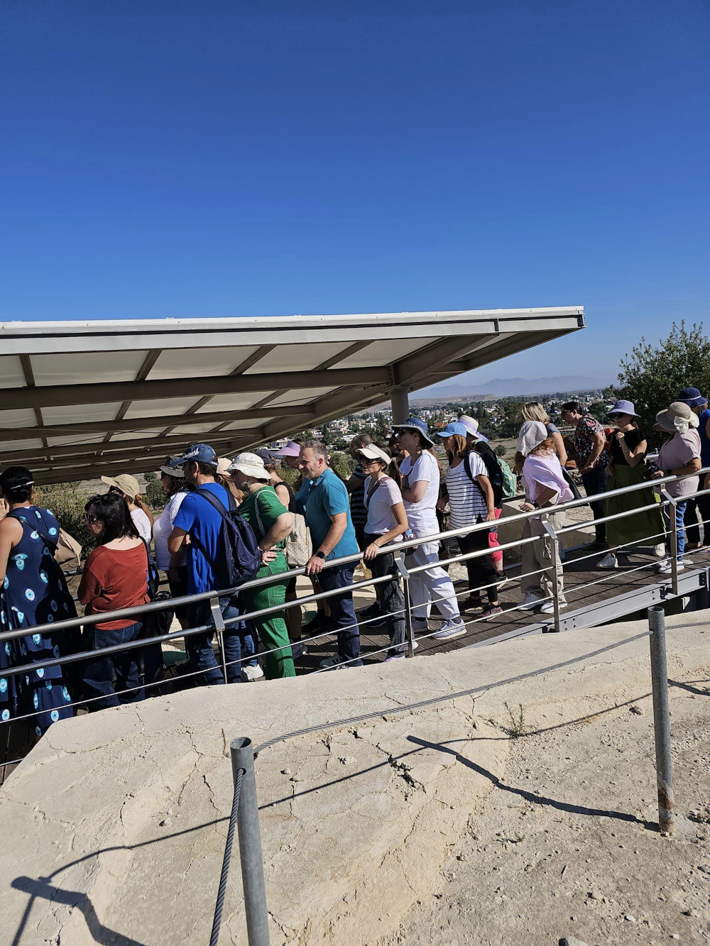 Ομάδα Φιλολόγων στο Αρχαίο Ιδάλιον