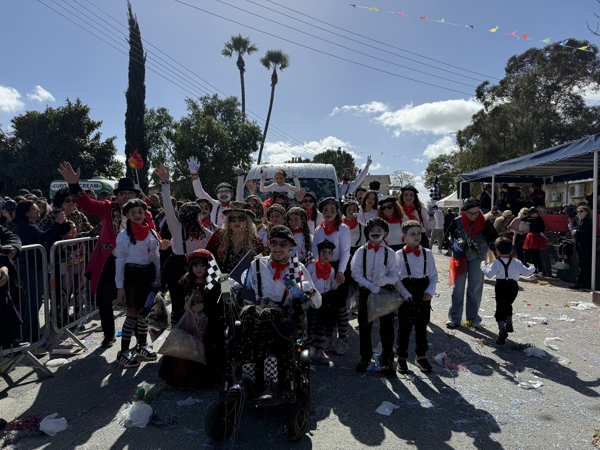 Ομαδα καρναβαλιστών