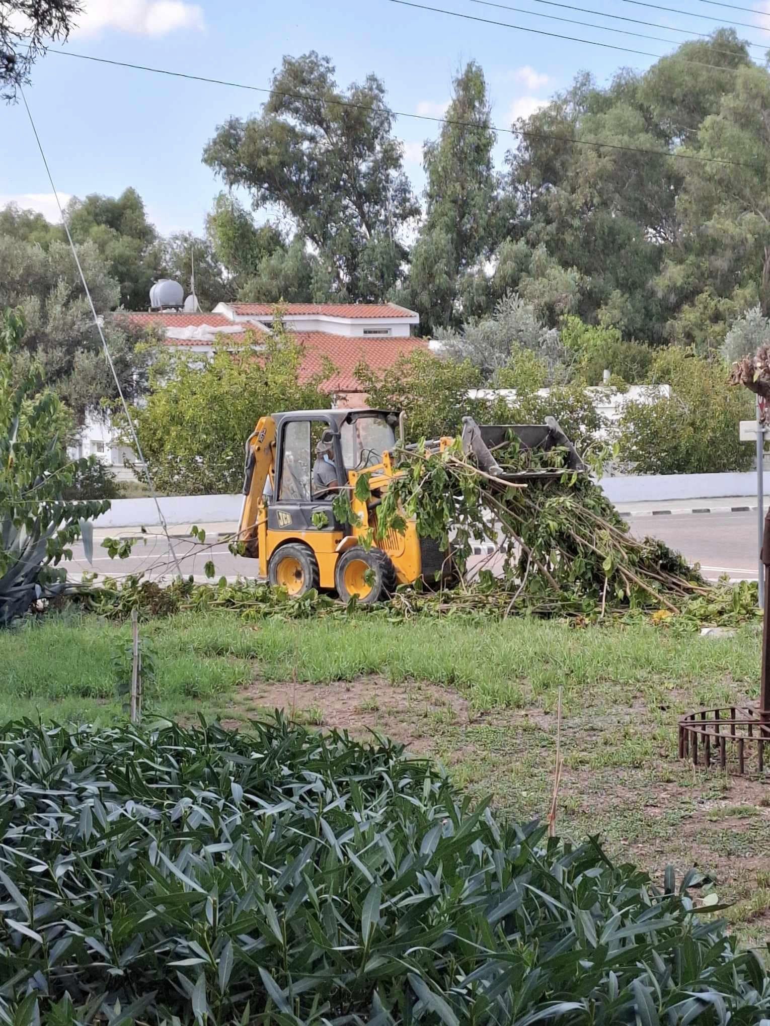 Καθαριότητα στο Δημοτικό Διαμέρισμα Πέρα Χωριού